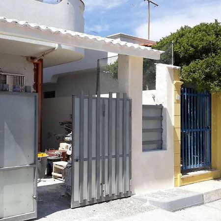 Villino Celeste Fronte Spiaggia Torre Lapillo Exterior photo